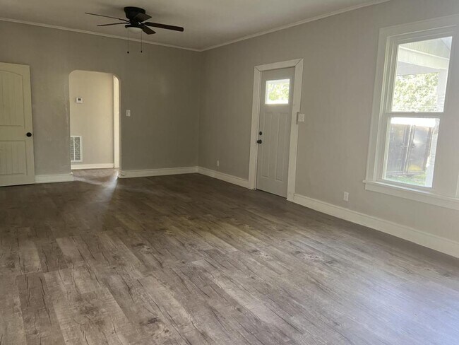 29 S Ball St in Webb City, MO - Building Photo - Building Photo