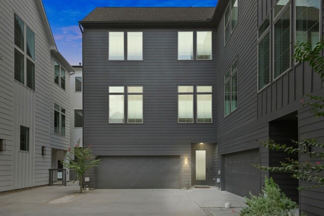 property at 1247 Peden St