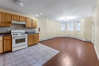 4519 Cottage Pl in Union City, NJ - Building Photo - Building Photo