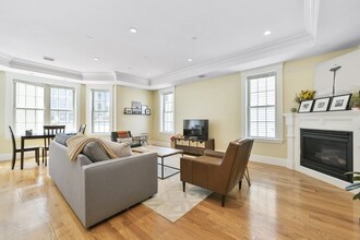 264 Athens St in Boston, MA - Building Photo - Building Photo