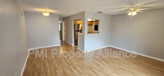 302 Lewfield Cir in Winter Park, FL - Building Photo
