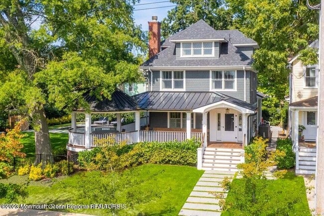 property at 1117 3rd Ave