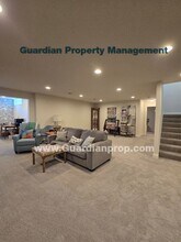 6454 Timber Arch Dr in Chaska, MN - Building Photo - Building Photo