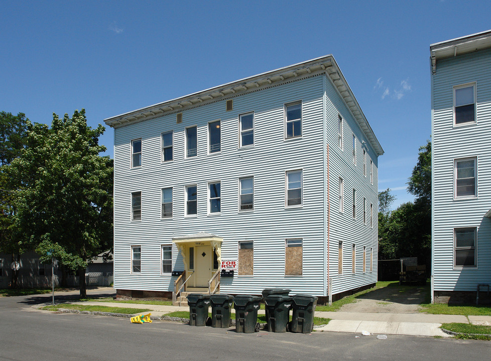 244-250 Centre St in Springfield, MA - Building Photo