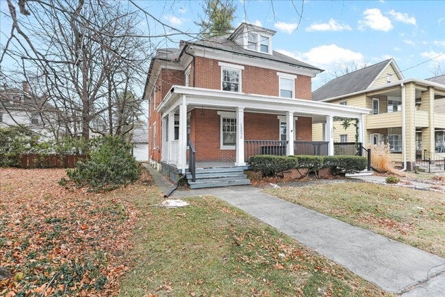 1052 Edgar Ave in Chambersburg, PA - Building Photo - Building Photo