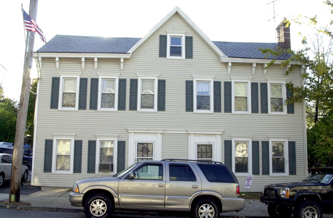 80 S Main St in Milltown, NJ - Building Photo