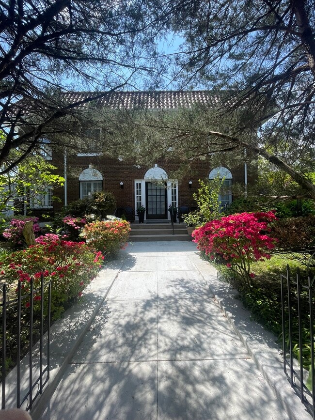 3830 Warren St NW, Unit House