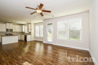 415 Ireland Ln in Dallas, GA - Building Photo - Building Photo