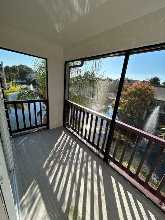 3848 N Lake Dr in Tampa, FL - Building Photo