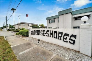 5287 81st St N in St. Petersburg, FL - Building Photo