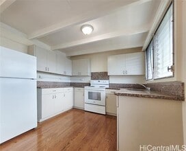 94-820-820 Awanei St in Waipahu, HI - Building Photo - Building Photo