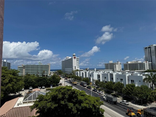 property at 3201 NE 14th Street Causeway