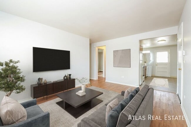 2377 S Locust St in Denver, CO - Building Photo - Building Photo