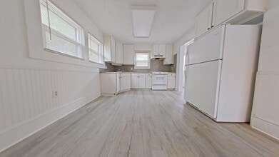 927 E Dayton Ave in High Point, NC - Building Photo - Building Photo