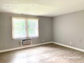 352 Mayfield Ave in Valparaiso, IN - Building Photo - Building Photo
