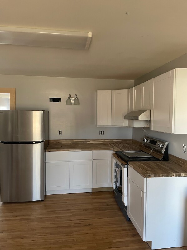 2407-2407 Sycamore St in Columbus, IN - Foto de edificio - Building Photo