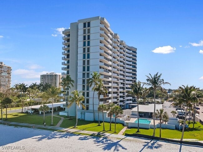 property at 4005 Gulf Shore Blvd N