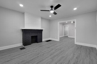 1867-1869-1869 Cleveland Ave in Columbus, OH - Building Photo - Building Photo