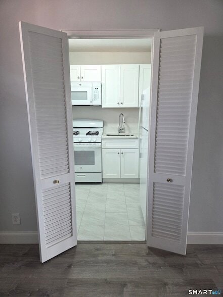 444 Bedford St, Unit 6J in Stamford, CT - Foto de edificio - Building Photo