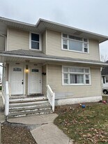 1331 S Chestnut Ave in Green Bay, WI - Building Photo