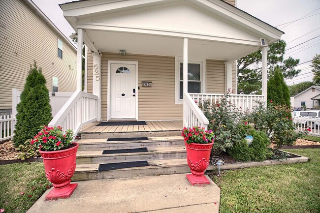 525 Eaton St in Hampton, VA - Building Photo - Building Photo