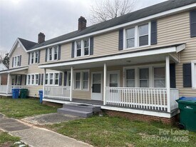 206 S 3rd St in Albemarle, NC - Building Photo