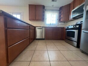 6116 Cloudcroft Rd NW in Albuquerque, NM - Building Photo - Building Photo