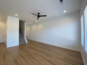 2724 Rain Tree St in Saint George, UT - Building Photo - Building Photo