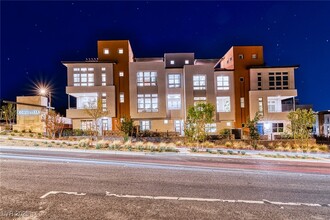 639 Grey Saker St in Las Vegas, NV - Building Photo - Building Photo