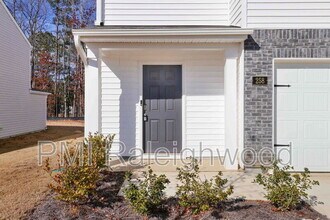 258 Palm Dr in Sanford, NC - Building Photo - Building Photo