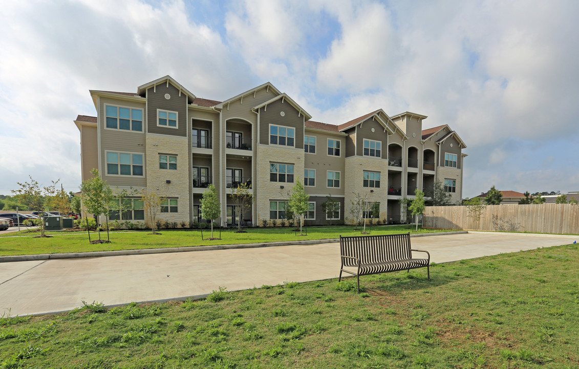 Lodge at Westlake (Senior Housing 55+) in Humble, TX - Building Photo