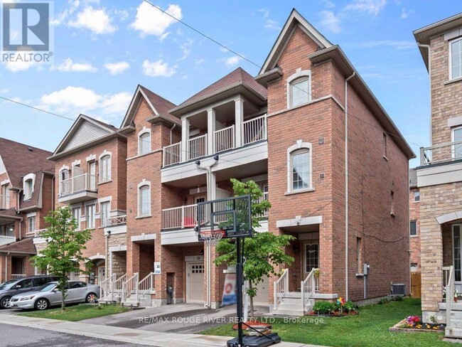 property at 40 TOLLGATE St