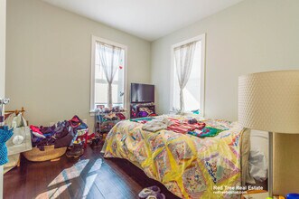 31 Pleasant St, Unit 2 in Boston, MA - Foto de edificio - Building Photo