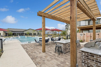 Ascend at Forum in Grand Prairie, TX - Building Photo - Building Photo