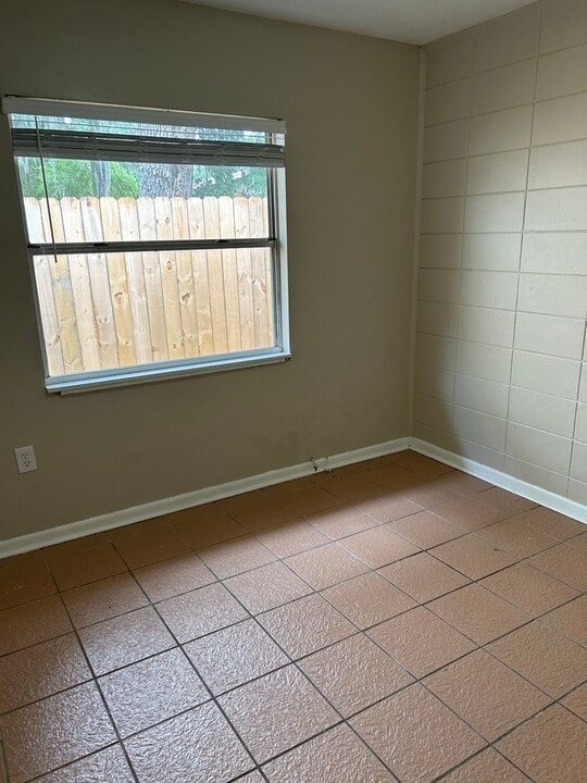 The Courtyards in Eustis, FL - Building Photo