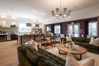 Nestledown Farms in Huntsville, AL - Foto de edificio - Interior Photo