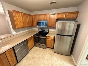 15919 Morningside in Northville, MI - Building Photo - Building Photo