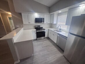 2412 Vernon Ave S in Lehigh Acres, FL - Building Photo - Building Photo