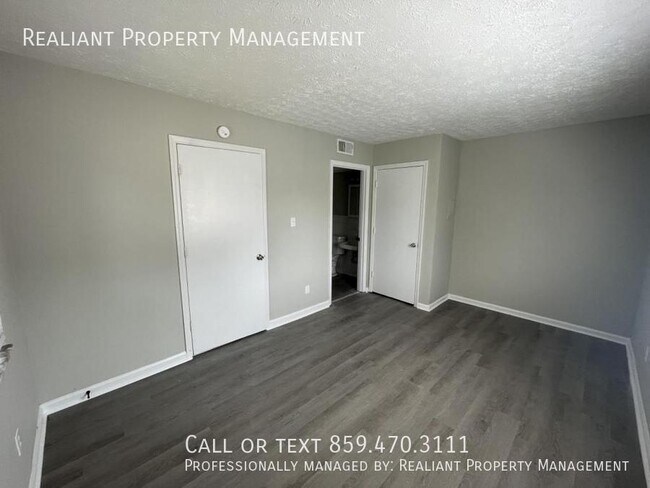 208 Lakeshore Dr, Unit # 2 in Lexington, KY - Building Photo - Building Photo