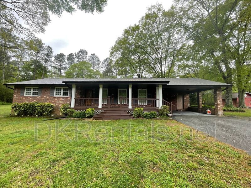 521 Monroe Hwy in Bethlehem, GA - Building Photo