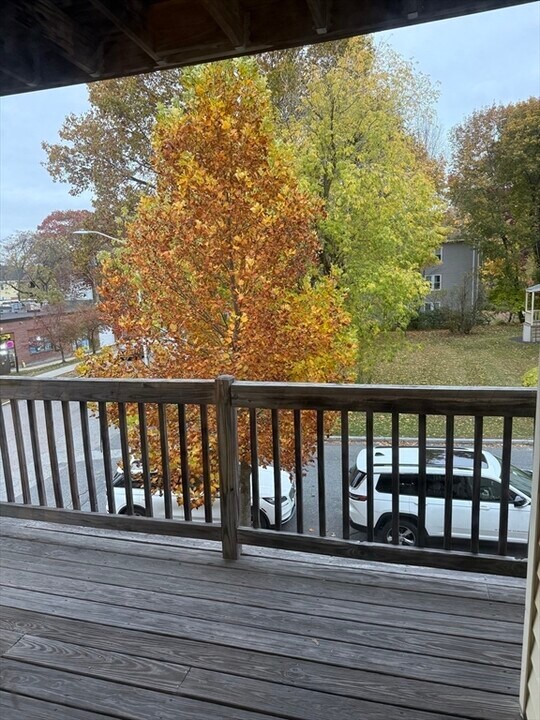 97 Courtland St in Worcester, MA - Building Photo