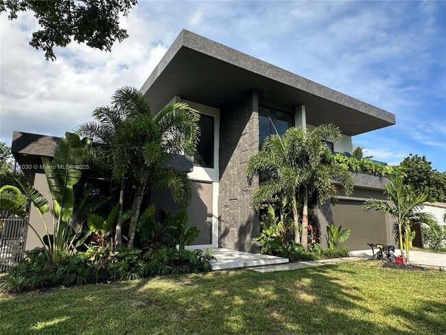 property at 1065 NE 119th St