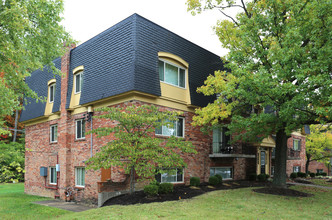 Montana Valley in Cincinnati, OH - Foto de edificio - Building Photo