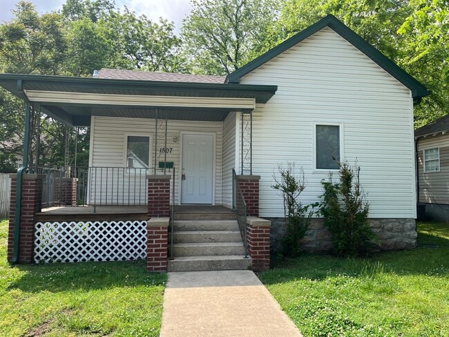 property at 1507 N Douglas Ave
