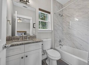 417 W Belmont St in Pensacola, FL - Building Photo - Building Photo