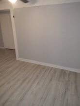 502 E Lott Ave, Unit L in Kingsville, TX - Building Photo - Building Photo