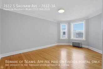 7612 S Saginaw Ave in Chicago, IL - Foto de edificio - Building Photo