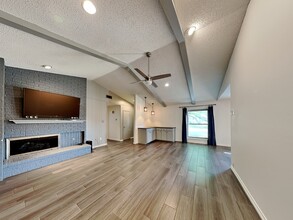 3413 Wayland Dr in Fort Worth, TX - Foto de edificio - Building Photo