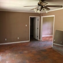 303 Ruffin Dr in Sardis, MS - Building Photo - Building Photo