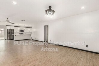 2201 E Montecito Ave in Phoenix, AZ - Building Photo - Building Photo
